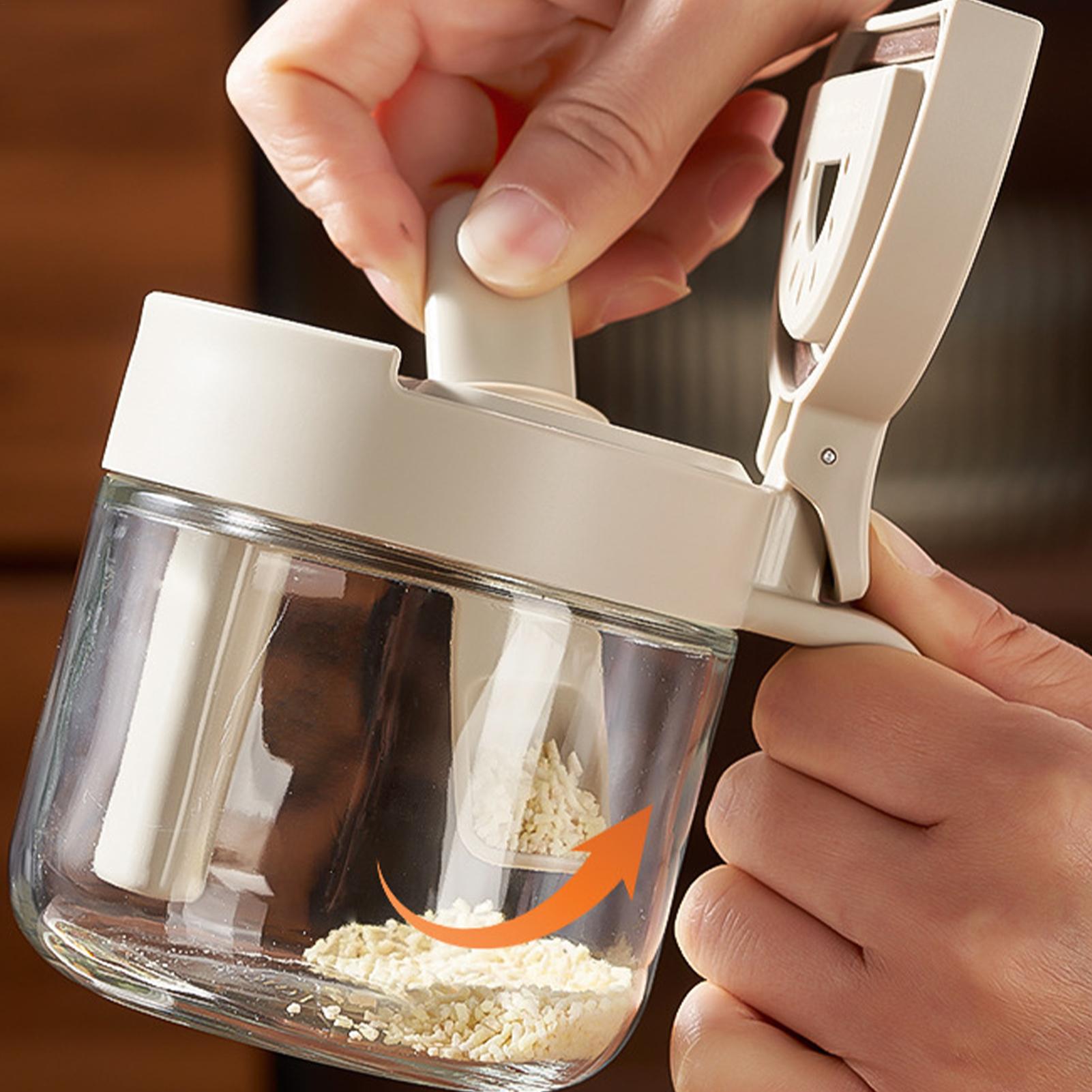 Seasoning Bottles with Spoon C - огляд і ціна Kitchen Baking Tins