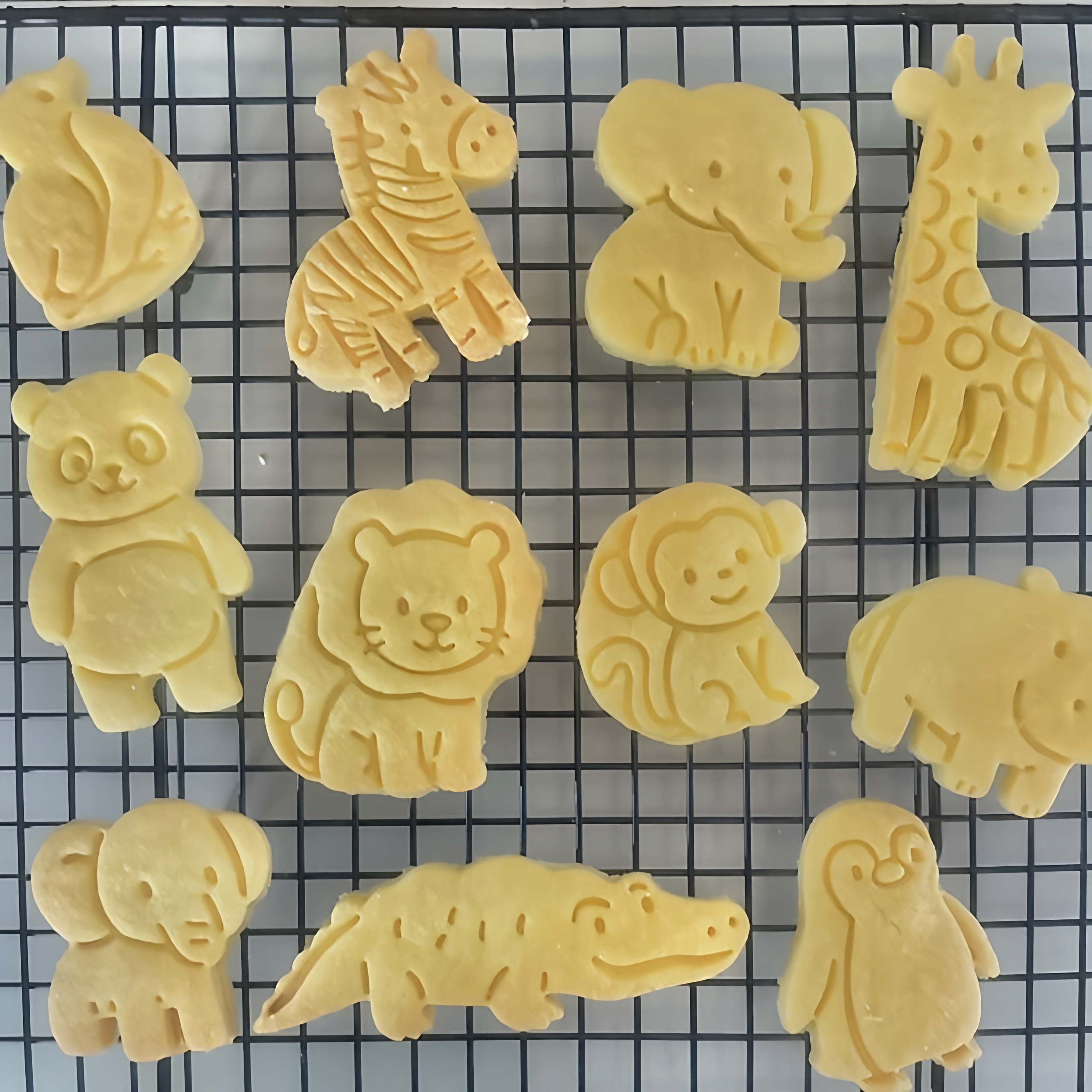 Cartoon Animal Biscuit Cutter  - огляд і ціна Baking Kitchen Kids